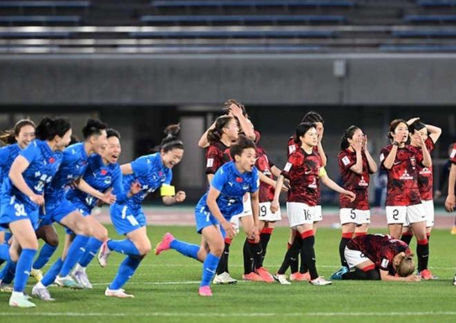 武漢女足2-23射門晉級(jí)亞冠四強(qiáng)，門將119分鐘撲救兩球！