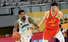 CBA季后賽，廣廈勝青島晉級(jí)四強(qiáng)，胡金秋、楊瀚森表現(xiàn)亮眼。