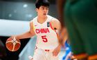 朱芳雨19歲新星狂砍25分，中國(guó)男籃后場(chǎng)大腿顯威！